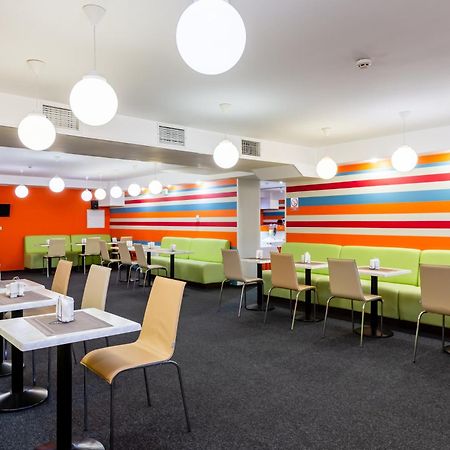 Practicotel Киев Экстерьер фото
