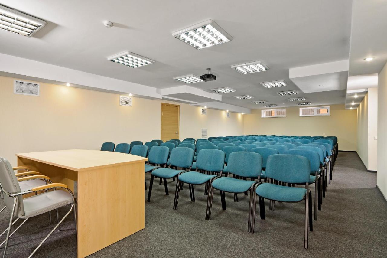 Practicotel Киев Экстерьер фото