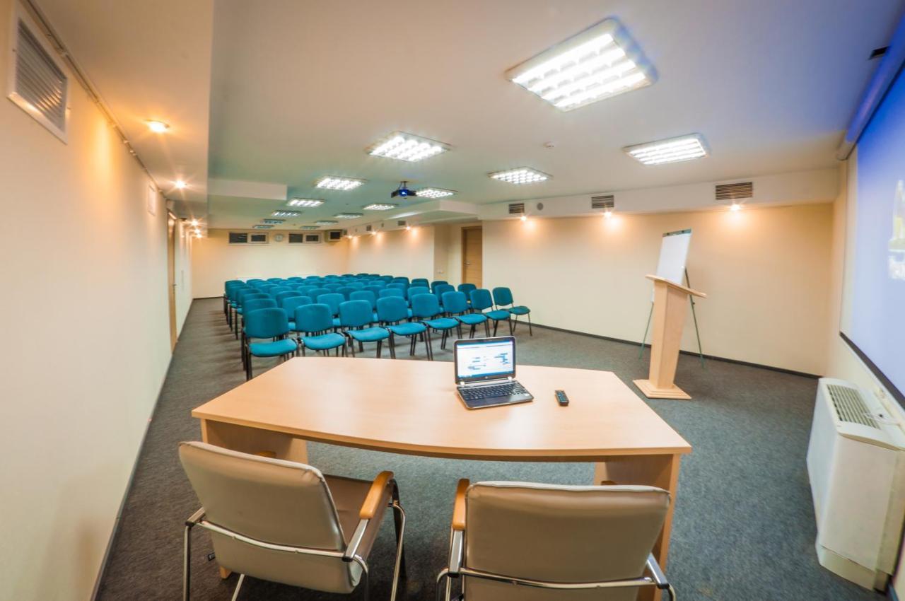 Practicotel Киев Экстерьер фото