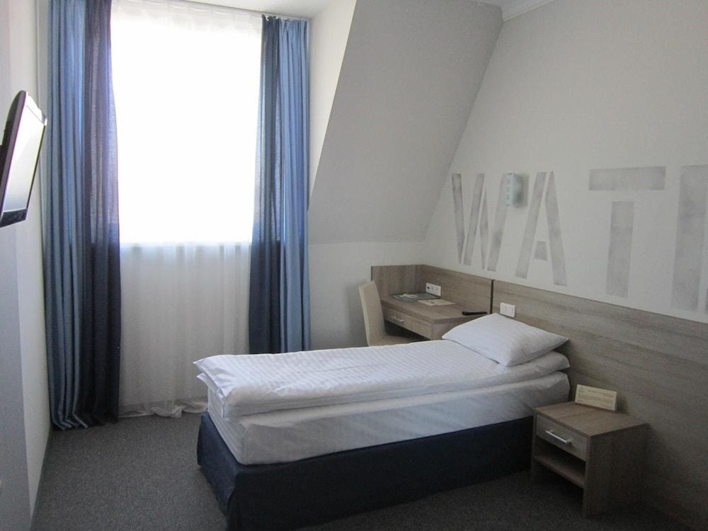 Practicotel Киев Экстерьер фото