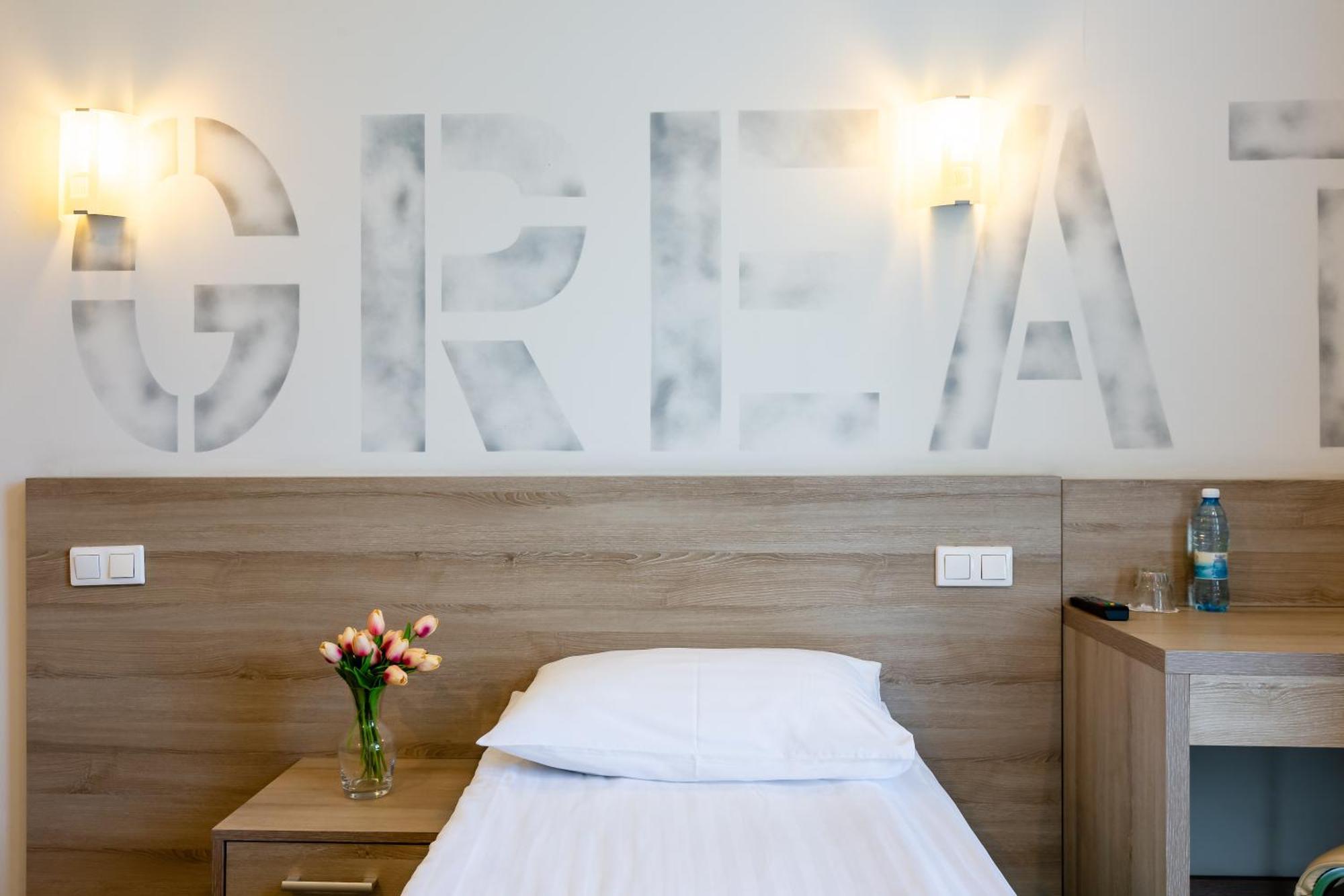 Practicotel Киев Экстерьер фото
