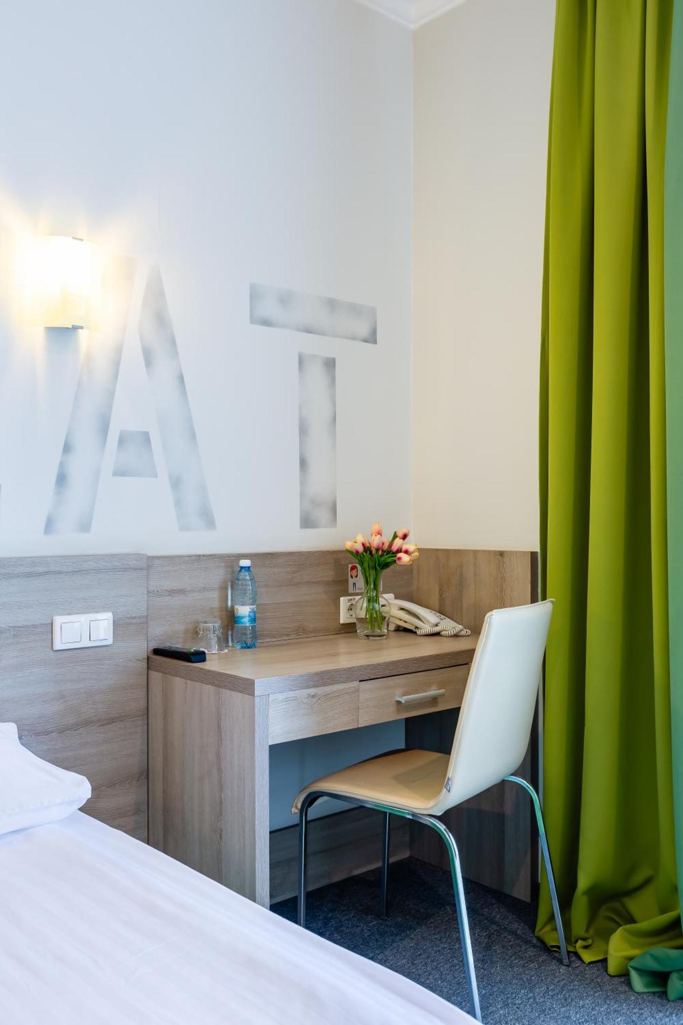 Practicotel Киев Экстерьер фото
