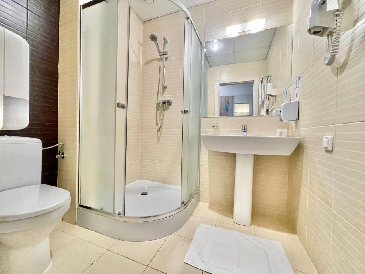 Practicotel Киев Экстерьер фото